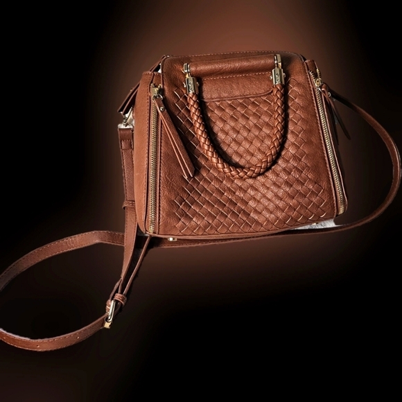 Madison West - Picture 1 of 9